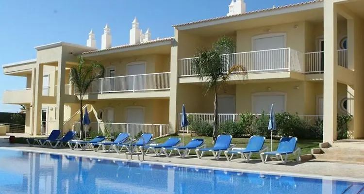 2 Bedrooms Apartment Vale Parra Praia da Galé in a privat Condomínio Guia